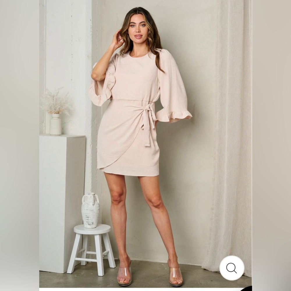 NWT Dress Up Nude/Blush dress
